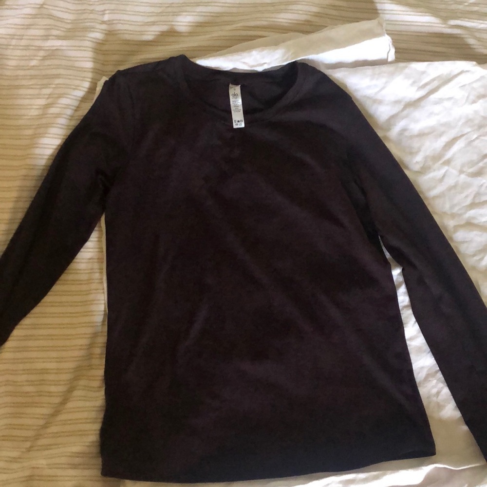 Finesse Long Sleeve Top Alo Yoga .